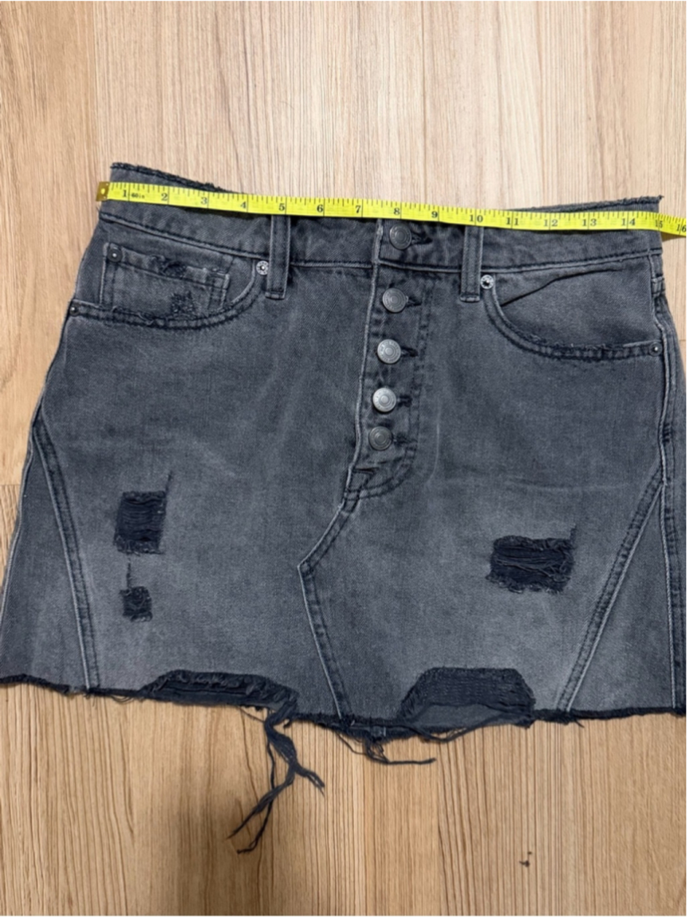 We The Free Rainn distressed black denim mini skir (1)